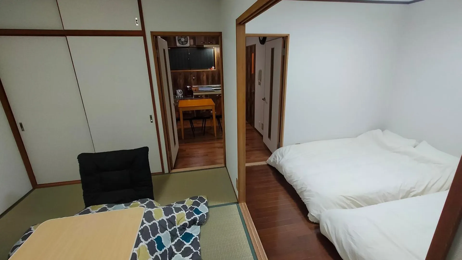 Secret Base Shin-Imamiya Apartment Osaka
